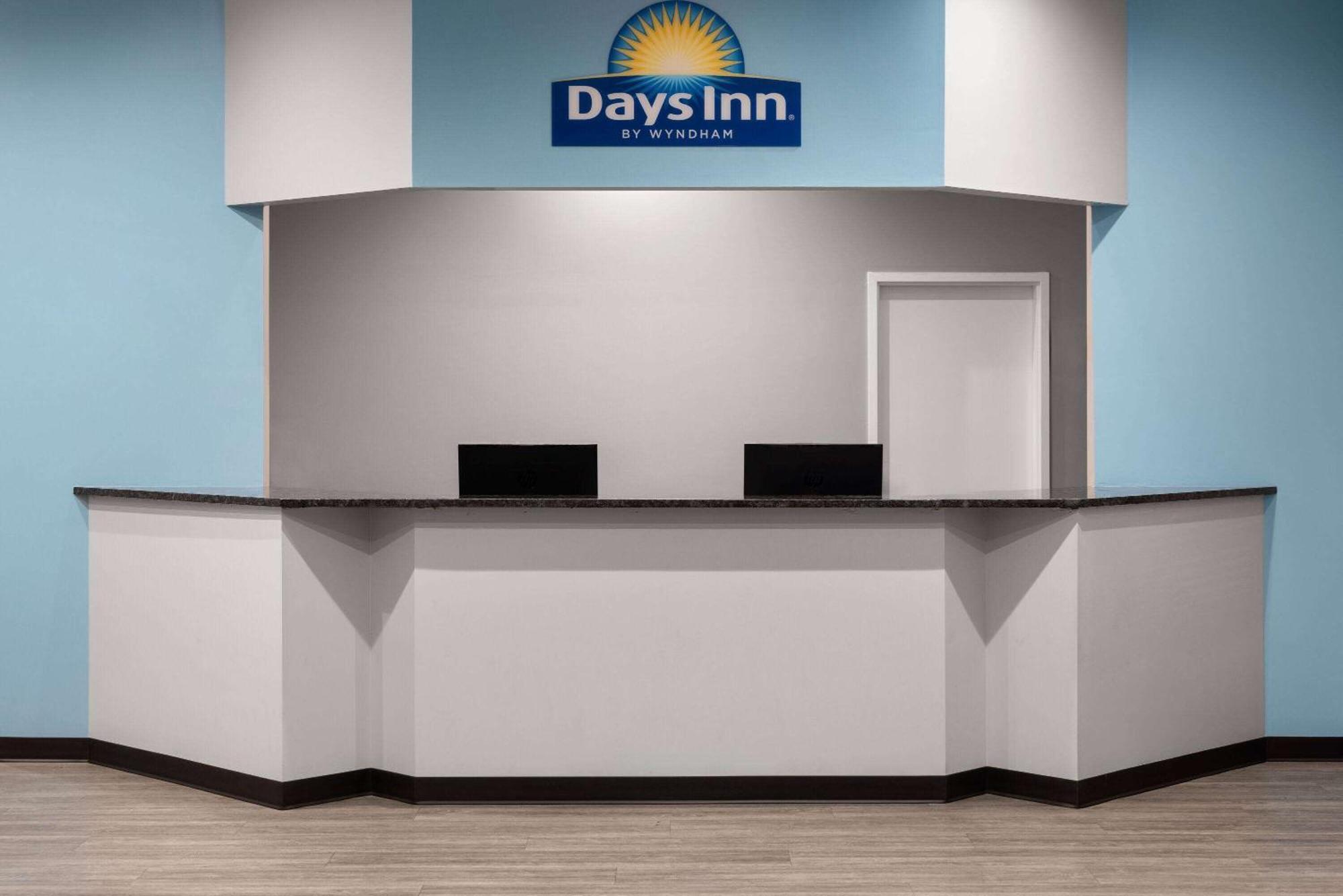Days Inn Of Frederick By Wyndham Kültér fotó